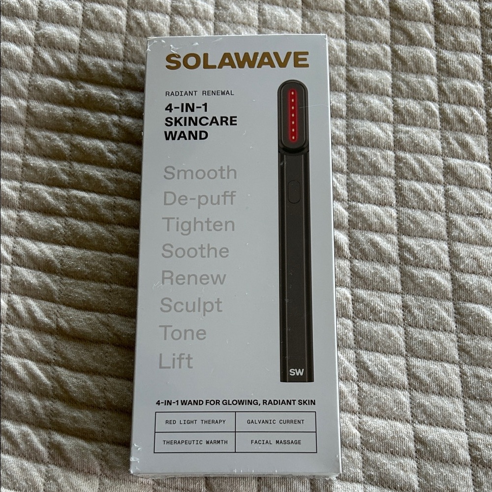 Solawave Radiant Renewal Skincare Wand - Black